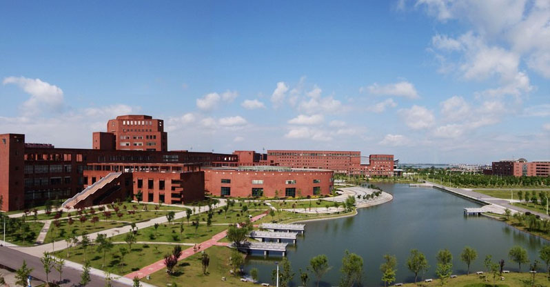 江西師范大學旭潔洗地機客戶案例-<a href=http://www.cachaca.cn target=_blank class=infotextkey>洗地機生產廠</a>家